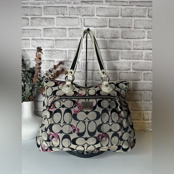 Coach Handbags - Coach 18711 black, gray and silver poppy signature logo tote
